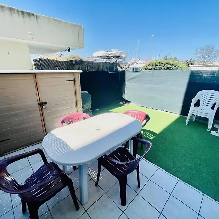 6 Pers. - Proche Port Et Avec Terrasse & Parking Prive - Cap D'agde - Fr-1-723-68 *