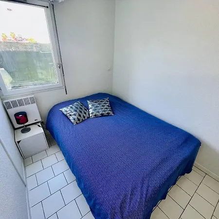6 Pers. - Proche Port Et Avec Terrasse & Parking Prive - Cap D'agde - Fr-1-723-68 * Agde