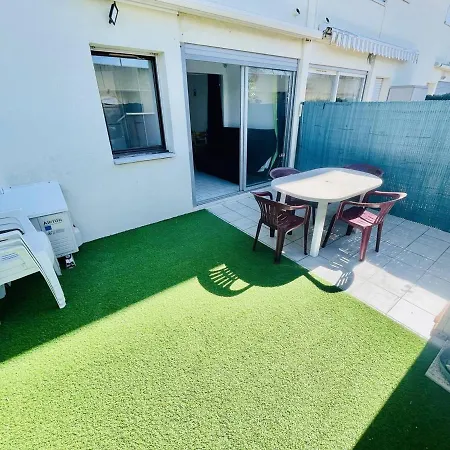 6 Pers. - Proche Port Et Avec Terrasse & Parking Prive - Cap D'agde - Fr-1-723-68 *
